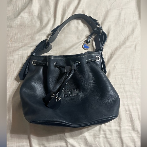 Vintage Dooney& Bourke black pebbled leather bucket drawstring bag - Picture 3 of 16